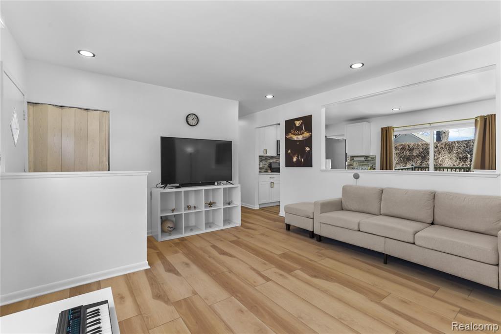 21356 Ithaca Avenue, Ferndale, MI 48220 — Photo 4
