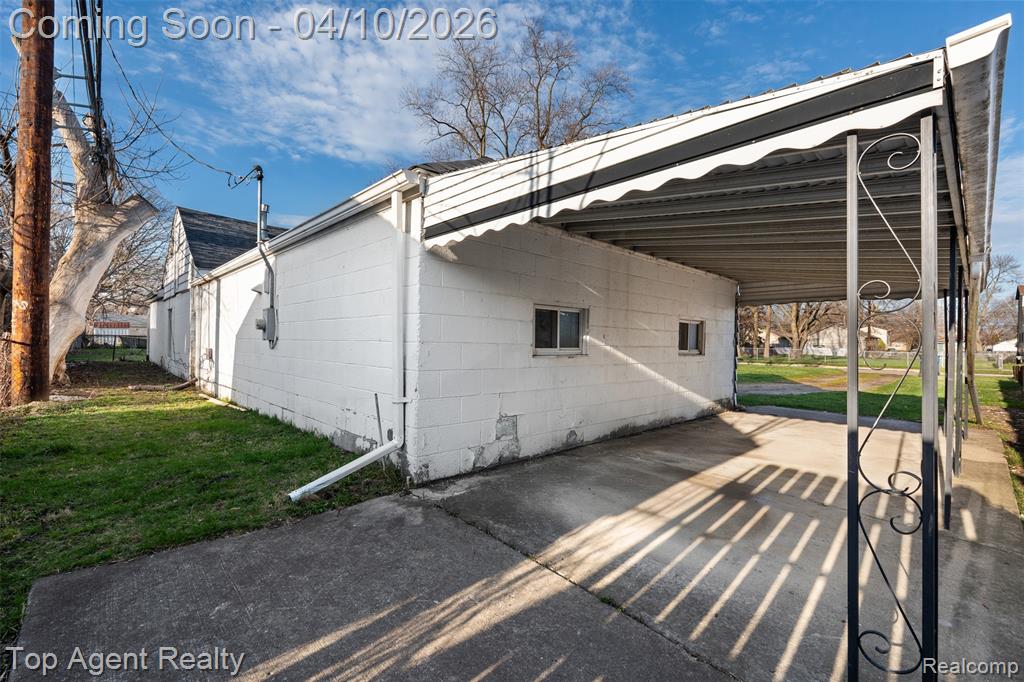 23615 Columbus Avenue, Warren, MI 48089 — Photo 26