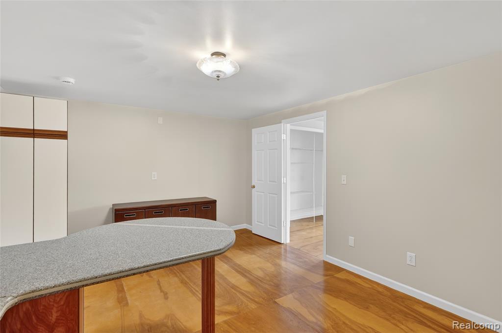 9624 Bridge Lake Road, Clarkston, MI 48348 — Photo 15