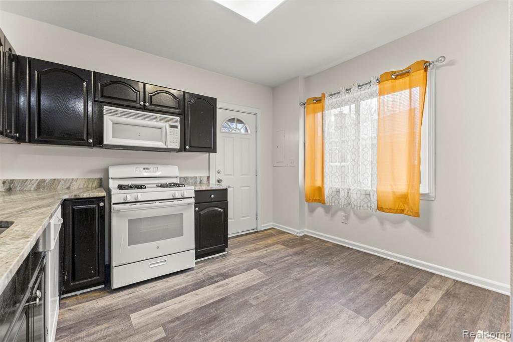 5629 Katherine Street, Dearborn Heights, MI 48125 — Photo 21