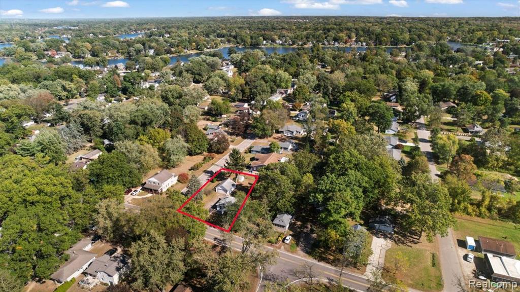 1588 Ladd Road, Wolverine Lake, MI 48390 — Photo 29