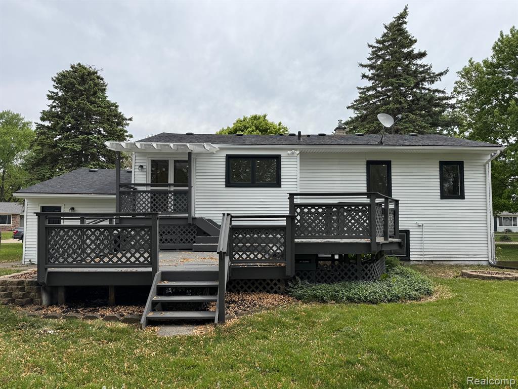 42811 WILMINGTON Drive, Sterling Heights, MI 48313 — Photo 28