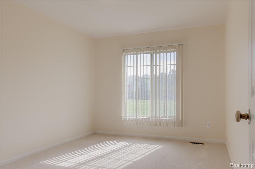 45898 Grant Court, Macomb, MI 48044 — Photo 19