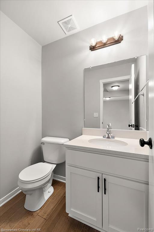 8740 Oak Ridge Trail, Westland, MI — Photo 32