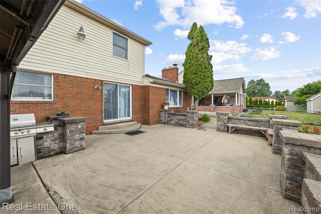 17300 Timothy Drive, Southgate, MI 48195 — Photo 7
