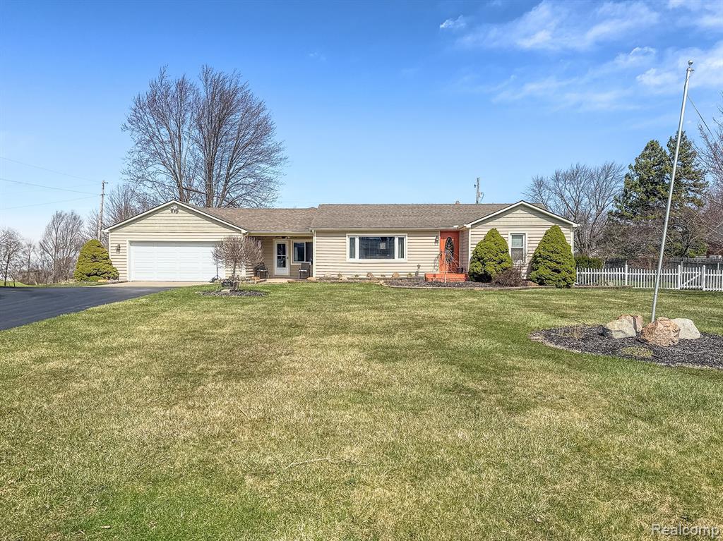 9032 W BRISTOL Road, Swartz Creek, MI 48473 — Photo 43