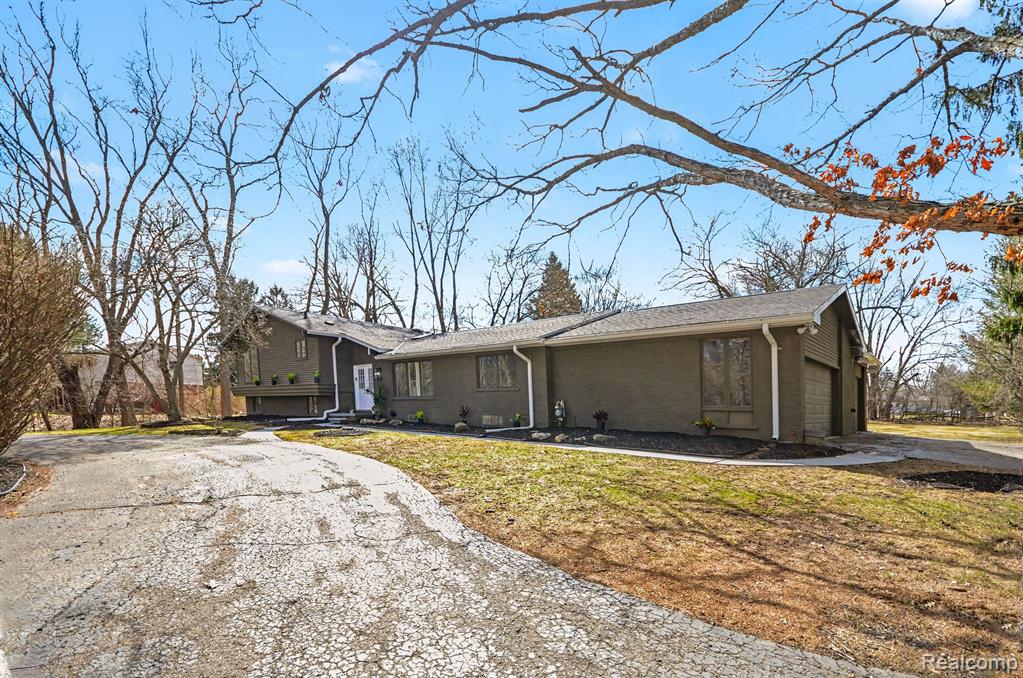 7250 Cedarcroft Lane, West Bloomfield, MI — Photo 5