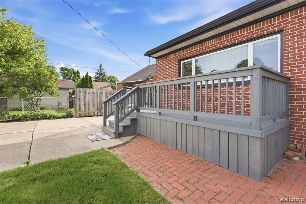 9636 Quandt Avenue, Allen Park, MI 48101 — Photo 27