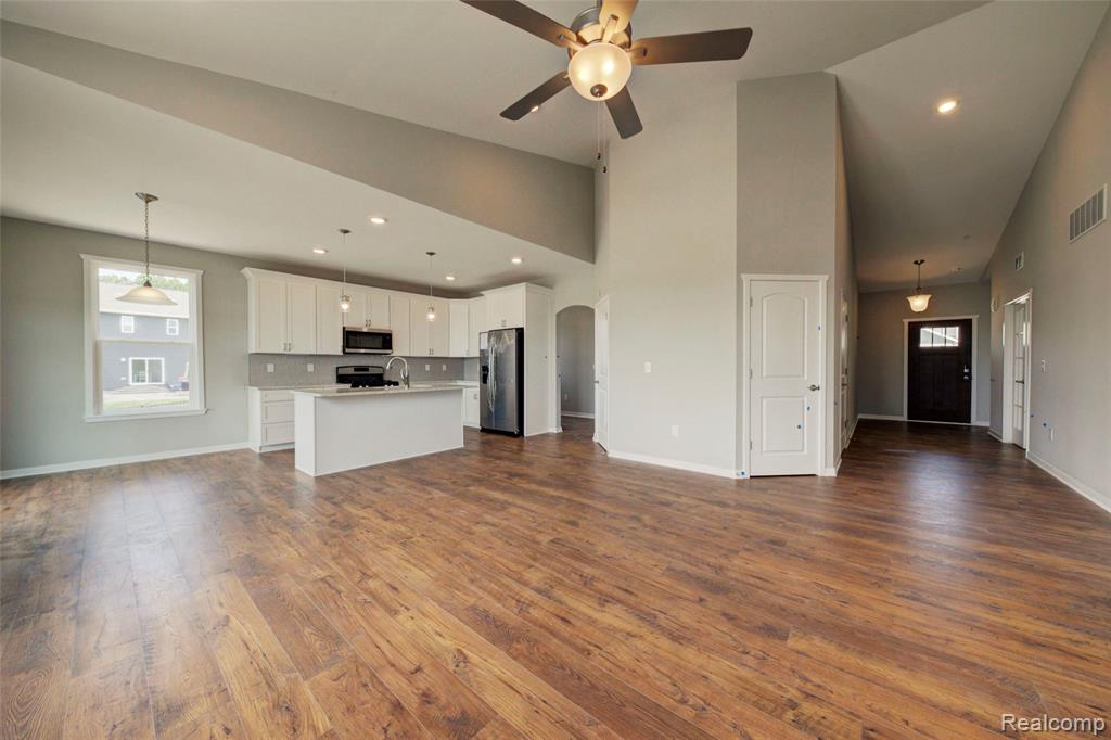 659 ROUND ROCK DR, Howell, MI 48843 — Photo 9