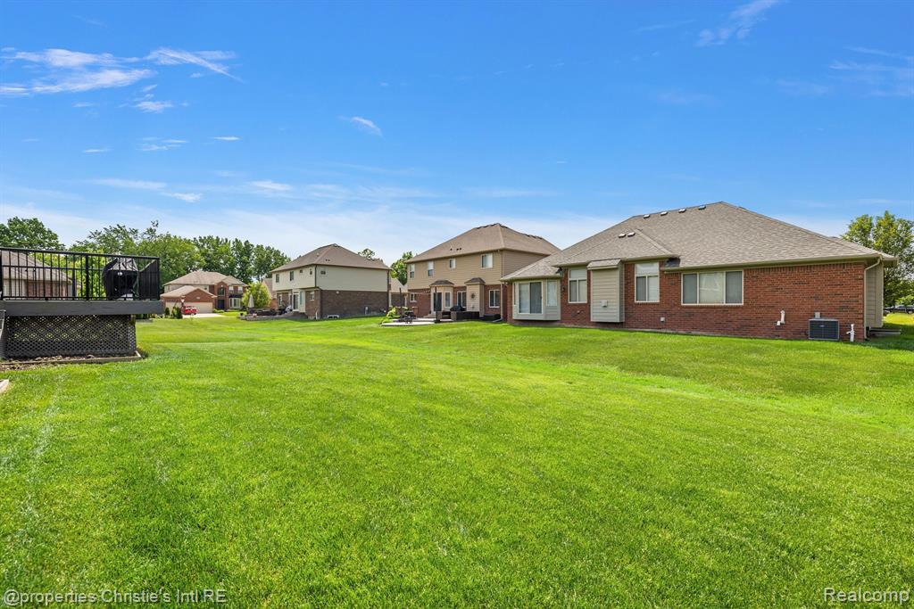43601 SCAUP Lane, Clinton Twp, MI 48038 — Photo 61