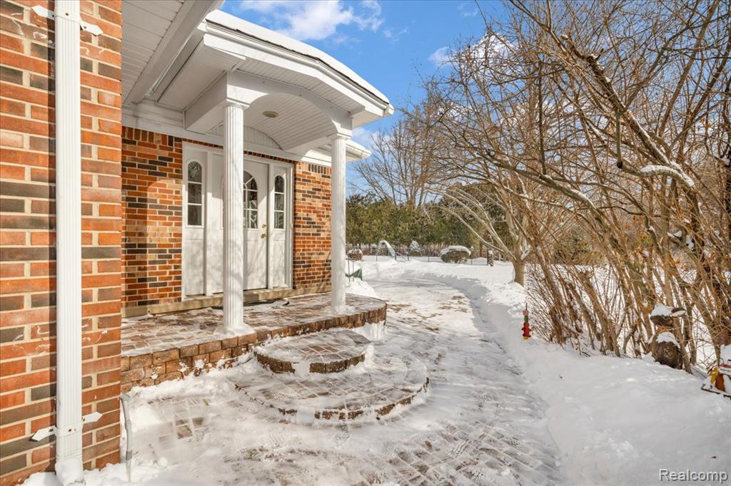 5815 Beechview Drive, Rochester, MI 48306 — Photo 38