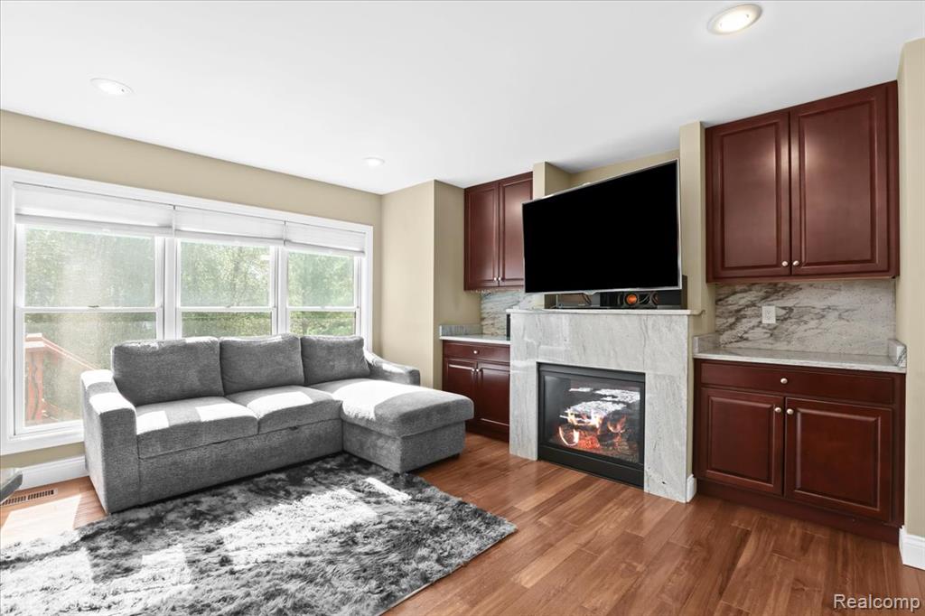 50511 Beechwood Court S, Plymouth, MI 48170 — Photo 6