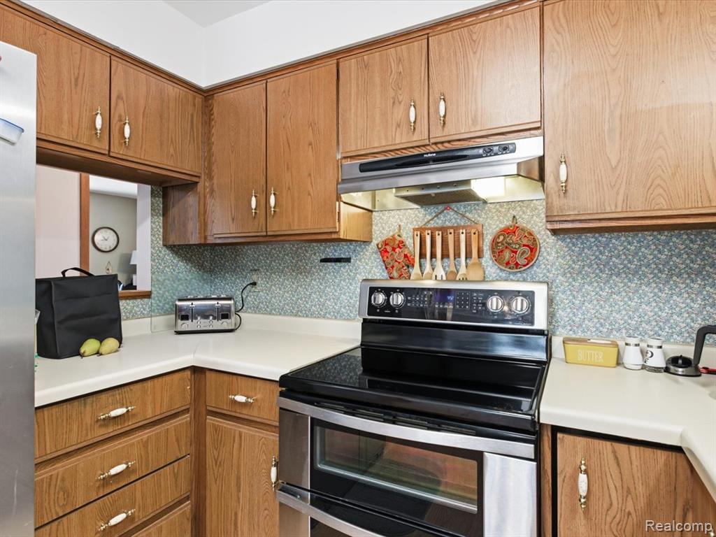 4008 Keewahdin, Fort Gratiot, MI 48059 — Photo 13