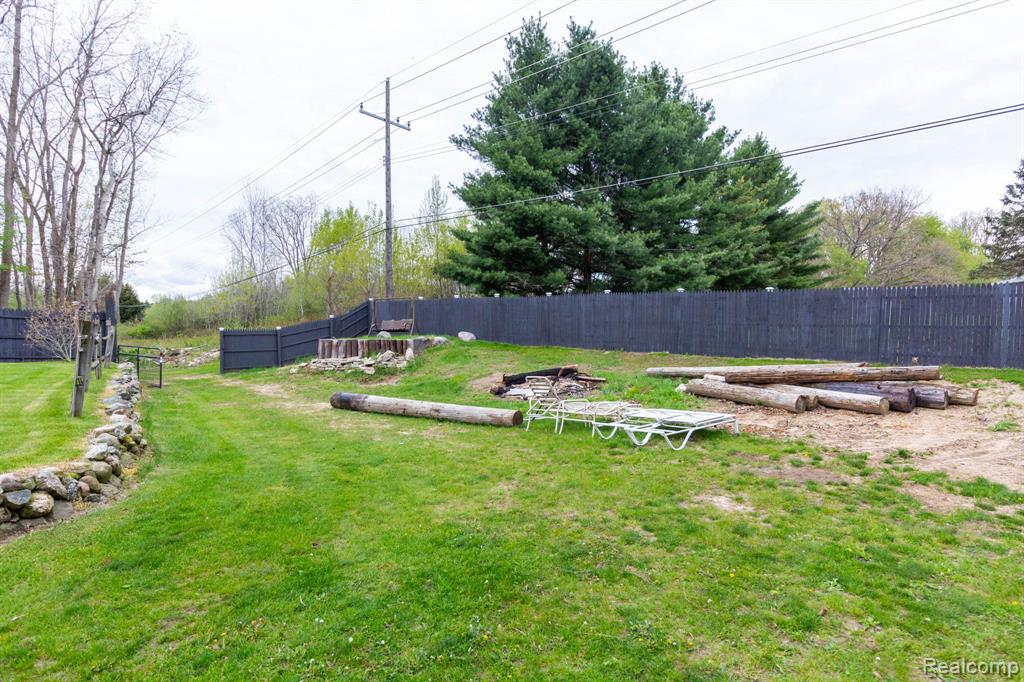 1337 Haines Road, Lapeer, MI 48446 — Photo 33