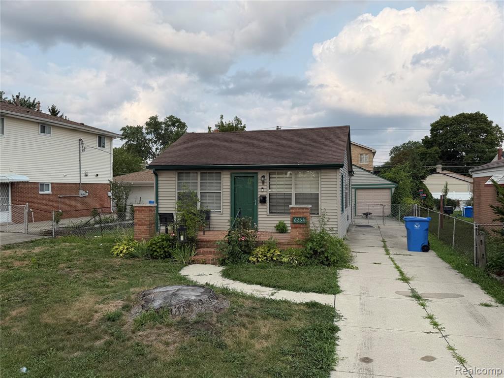 6234 N Beech Daly Road, Dearborn Heights, MI 48127