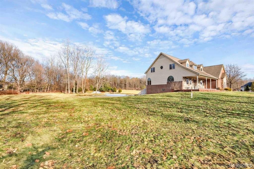 845 Oak Tree Lane, Lapeer, MI 48446 — Photo 5