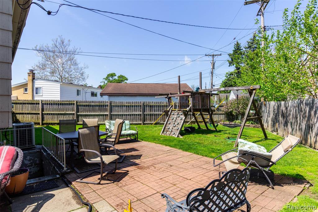 8315 Ingram Street, Westland, MI — Photo 31