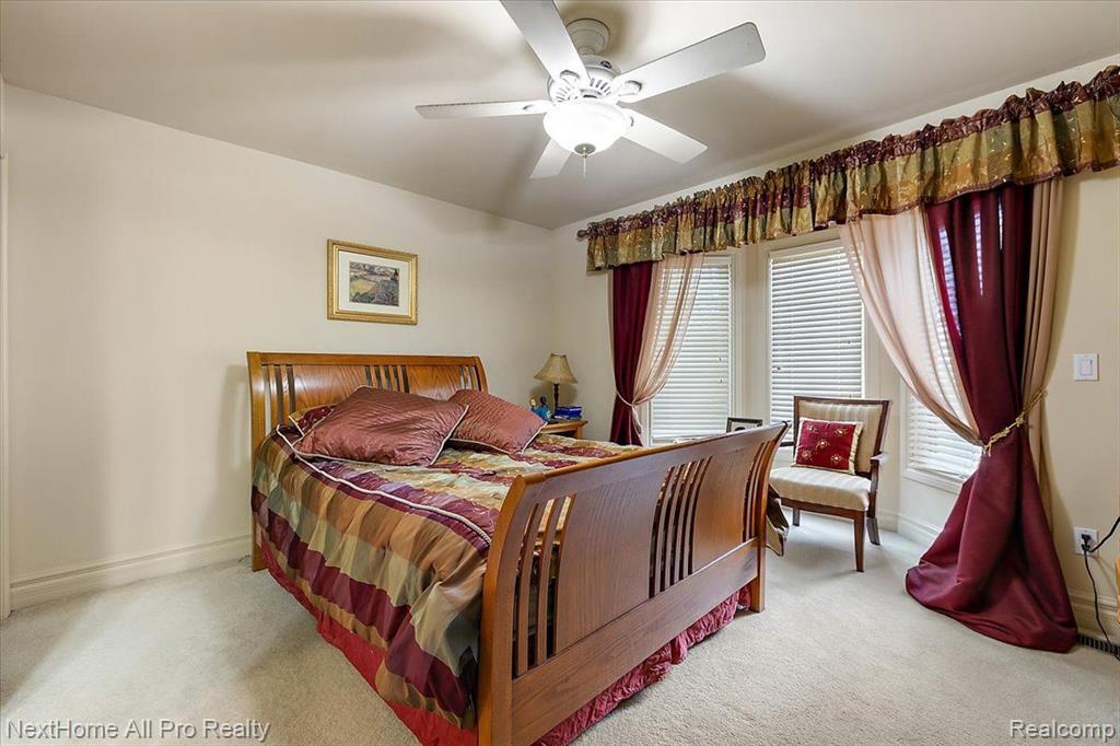 18730 MARBLE HEAD Drive, Northville, MI 48168 — Photo 43
