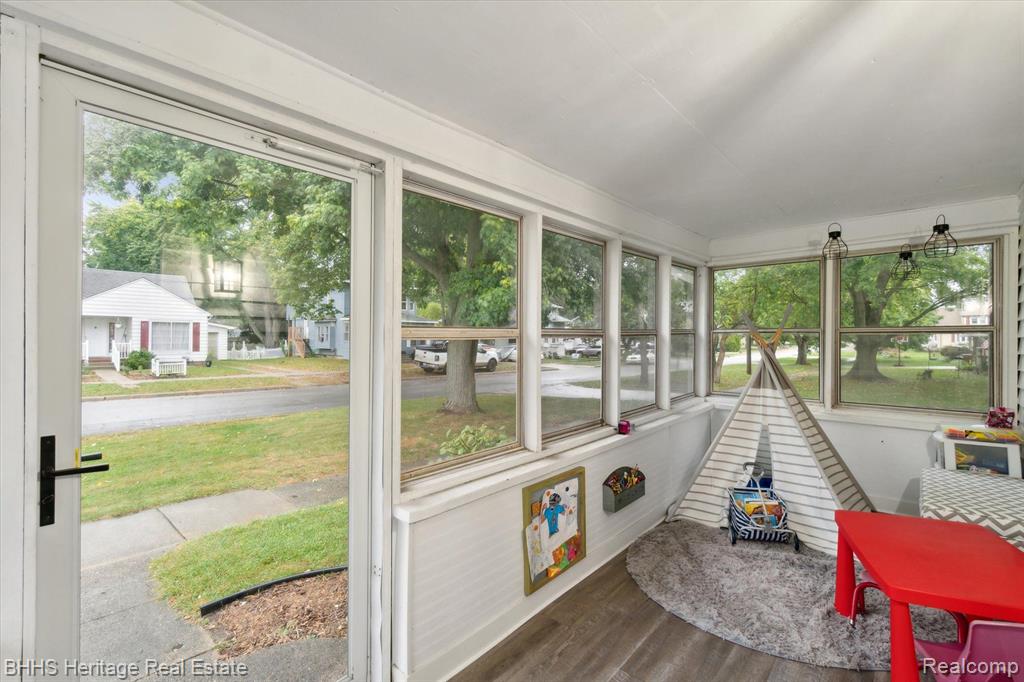 216 N SUMMIT, Webberville, MI 48892 — Photo 5
