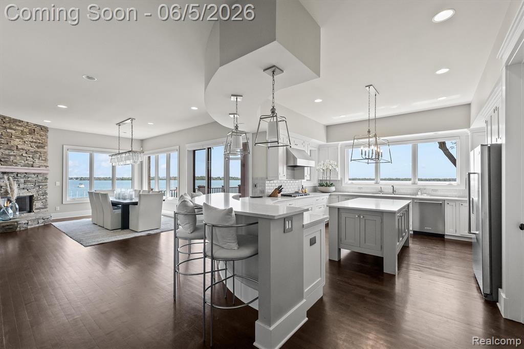 28195 Elba Drive, Grosse Ile, MI 48138 — Photo 13