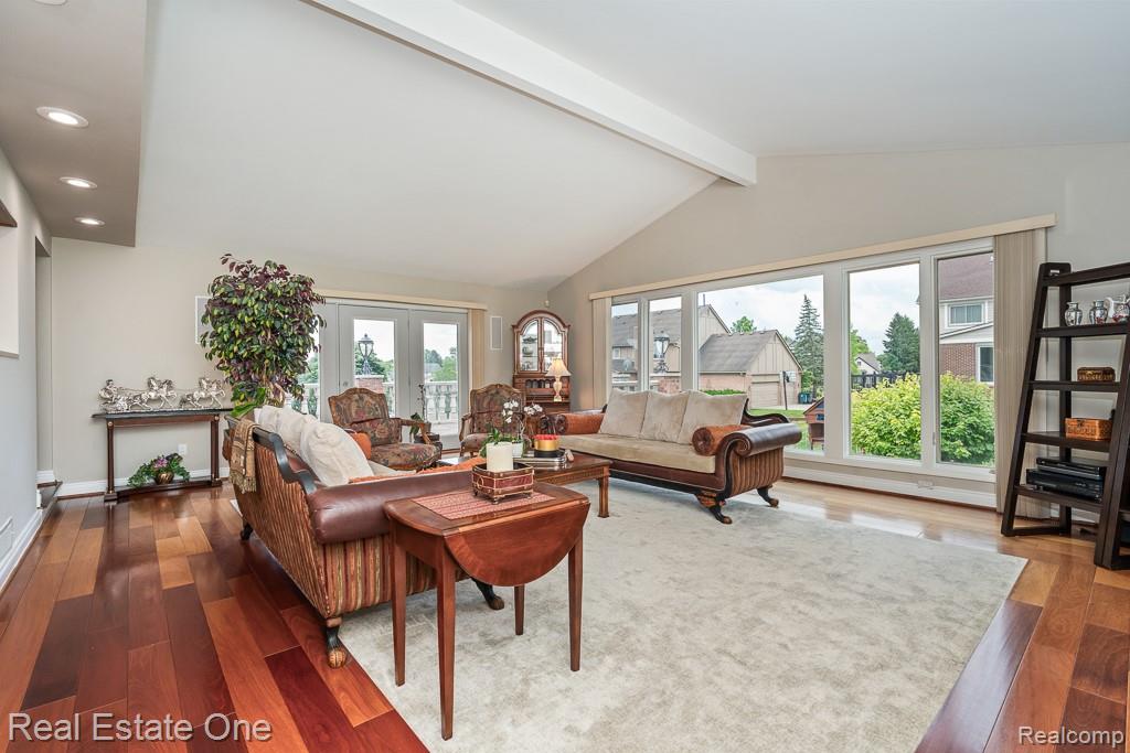 6595 Edith Court, Troy, MI 48085 — Photo 23