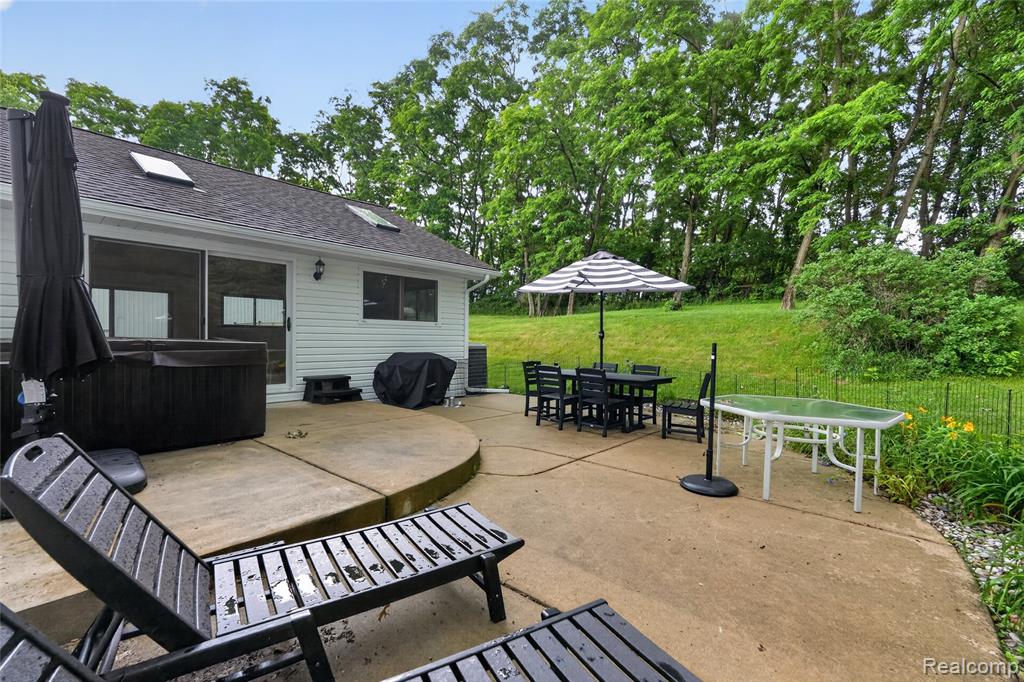 8655 Joey Drive, Pinckney, MI 48169 — Photo 49