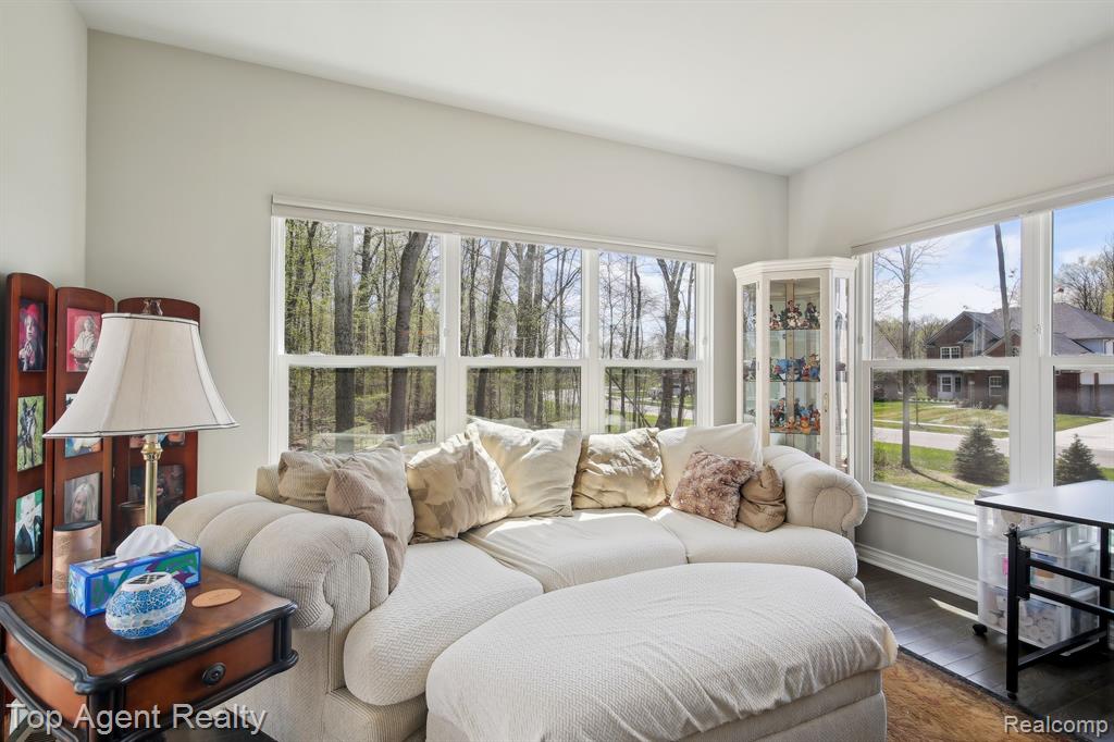 59419 DEER HAVEN Drive, South Lyon, MI 48178 — Photo 17