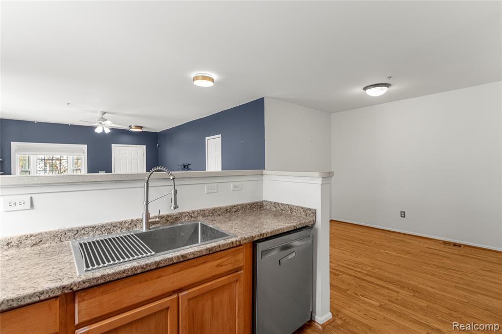 1183 Freesia Court, Ann Arbor, MI 48105 — Photo 18