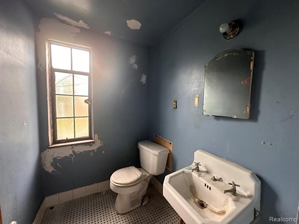 5200 Balfour Road, Detroit, MI 48224 — Photo 13