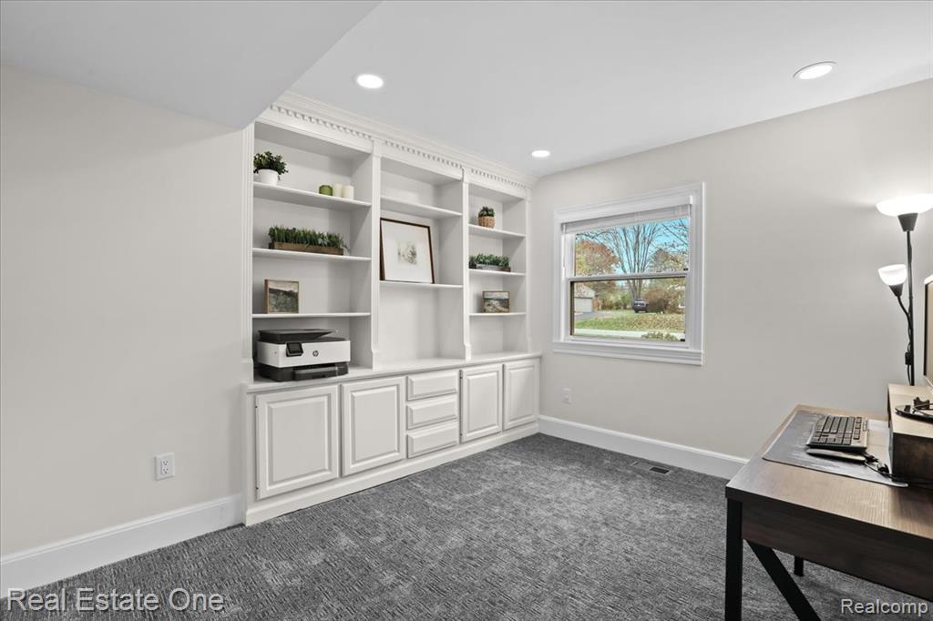 5611 Priory Lane, Bloomfield Hills, MI 48301 — Photo 17