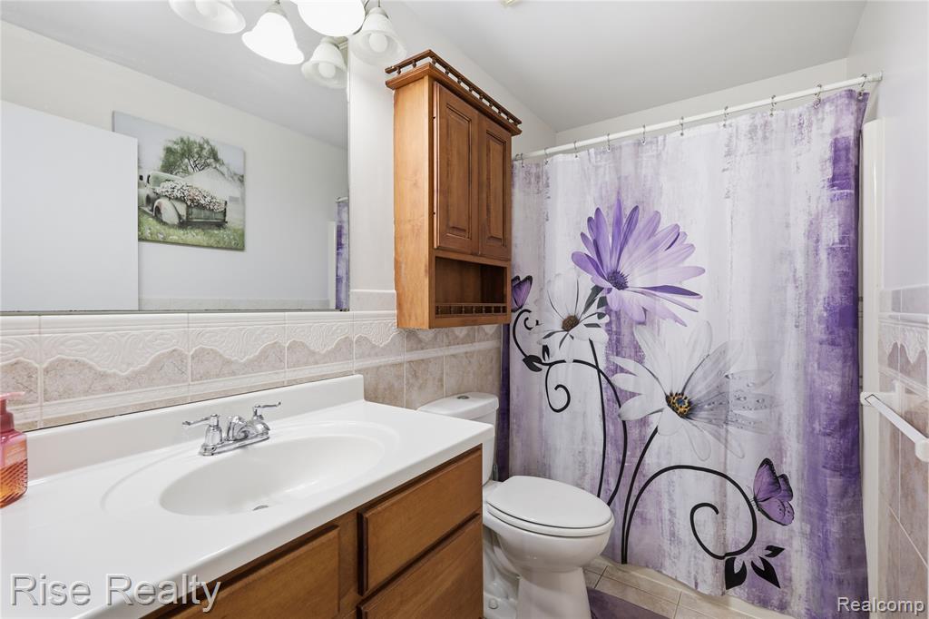3436 Creekwood Drive, Saginaw, MI 48601 — Photo 16