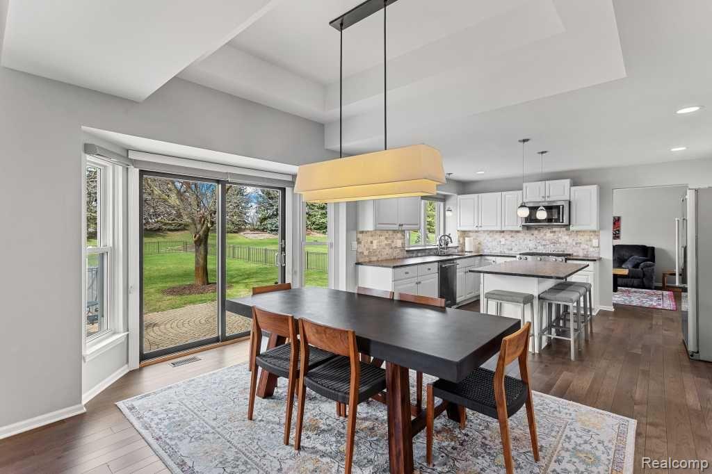 6082 VINEYARD Avenue, Ann Arbor, MI 48108 — Photo 12