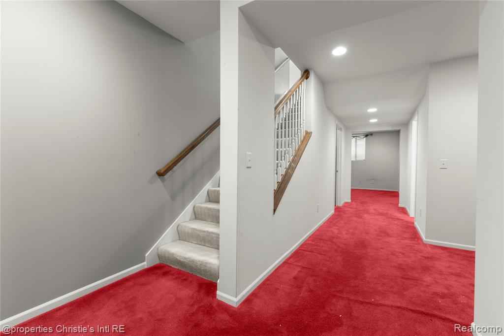 6166 Natures Cove, Grand Blanc, MI 48439 — Photo 29