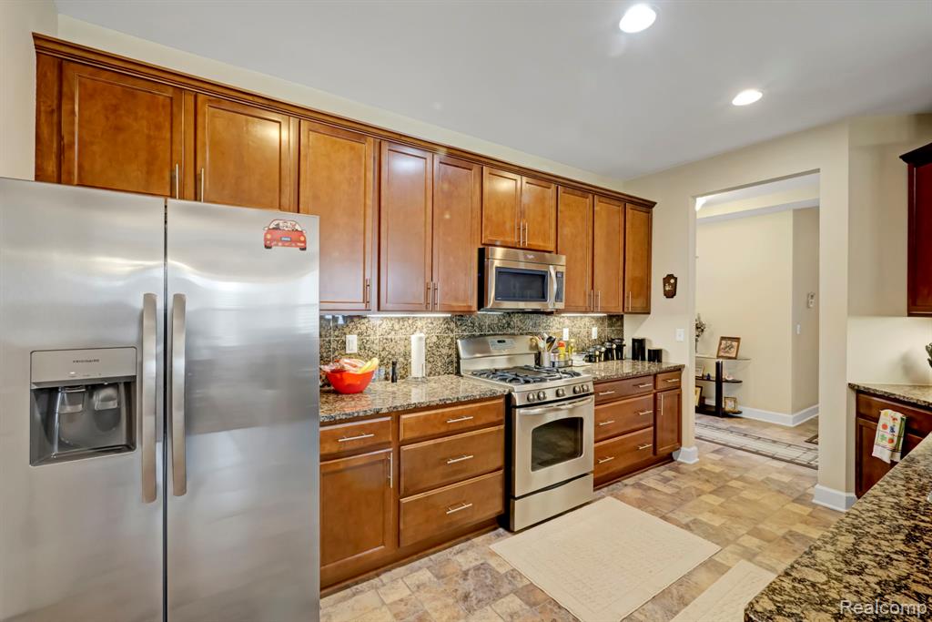 59649 Mallory Lane, South Lyon, MI 48178 — Photo 6