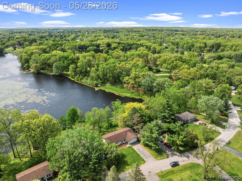 233 Peninsula Lake Drive, Highland, MI — Photo 45