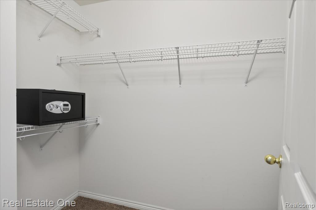460 Golf Villa Drive, 9, Oxford, MI 48371 — Photo 23