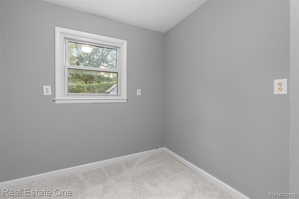 48037 Remer Avenue, Shelby Twp, MI 48317 — Photo 12