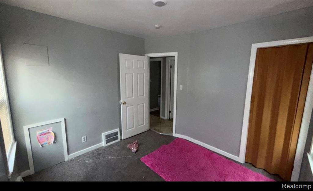 6387 Warwick Street, Detroit, MI 48228 — Photo 8