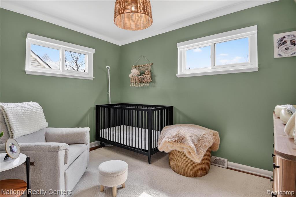 957 E Dallas Avenue, Madison Heights, MI 48071 — Photo 14