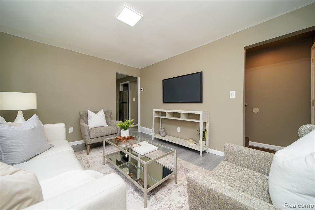 7244 FISHER Avenue, Warren, MI 48091 — Photo 12