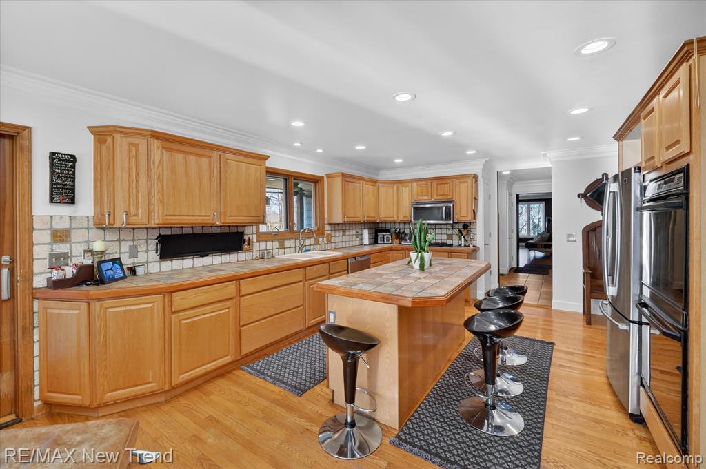 5721 Coralwood Court, Commerce Twp, MI 48382 — Photo 15