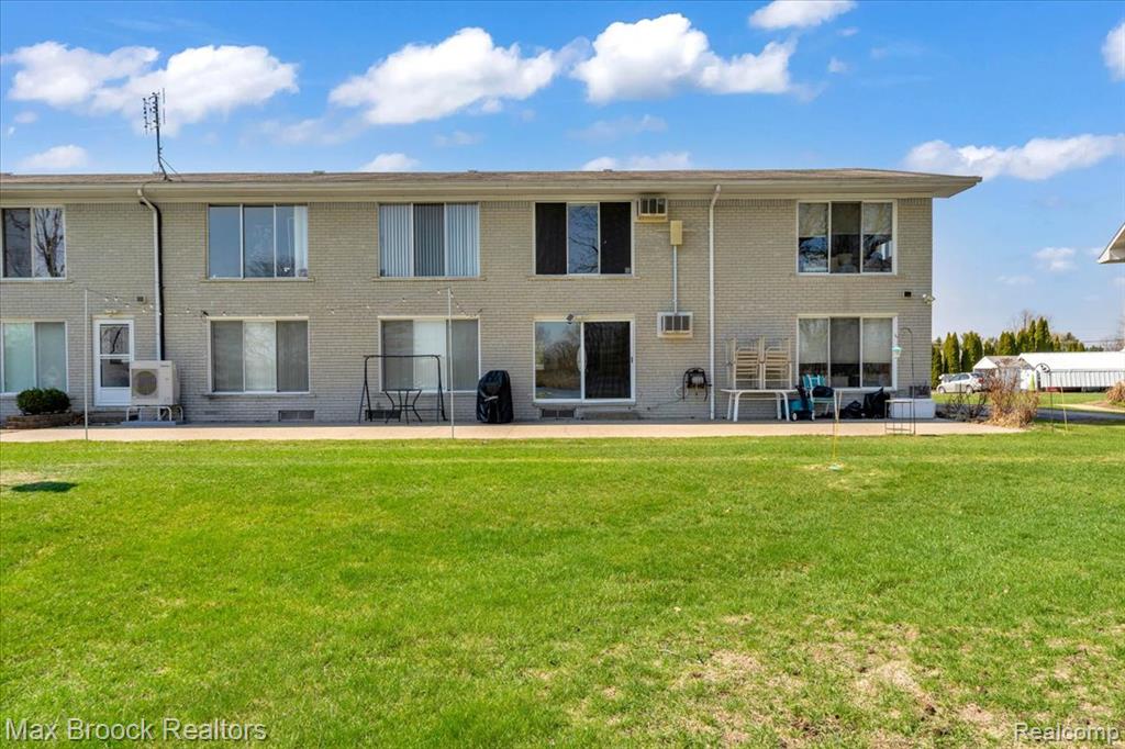 26902 Sandy Hill Court, 15, New Hudson, MI 48165 — Photo 24