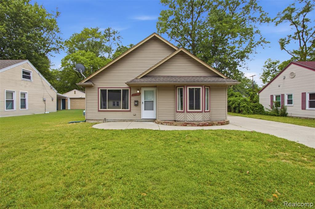 22141 Condon Street, Oak Park, MI 48237