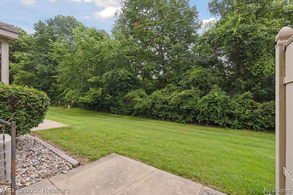 1158 Bay Court, Holly, MI 48442 — Photo 25