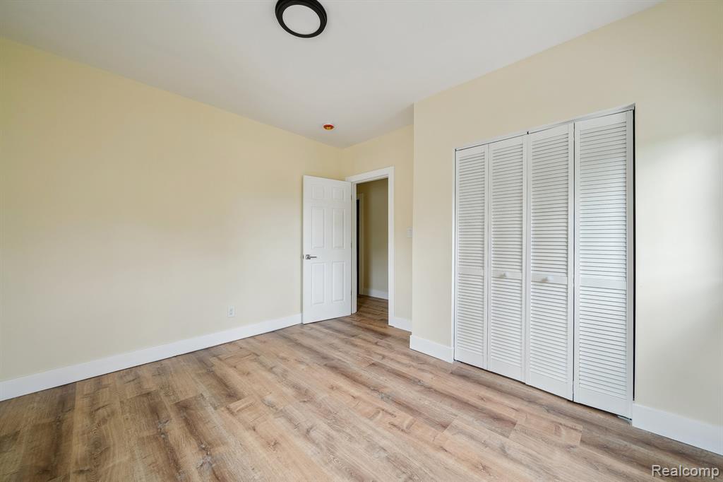 4222 Cadillac Boulevard, Detroit, MI 48214 — Photo 29
