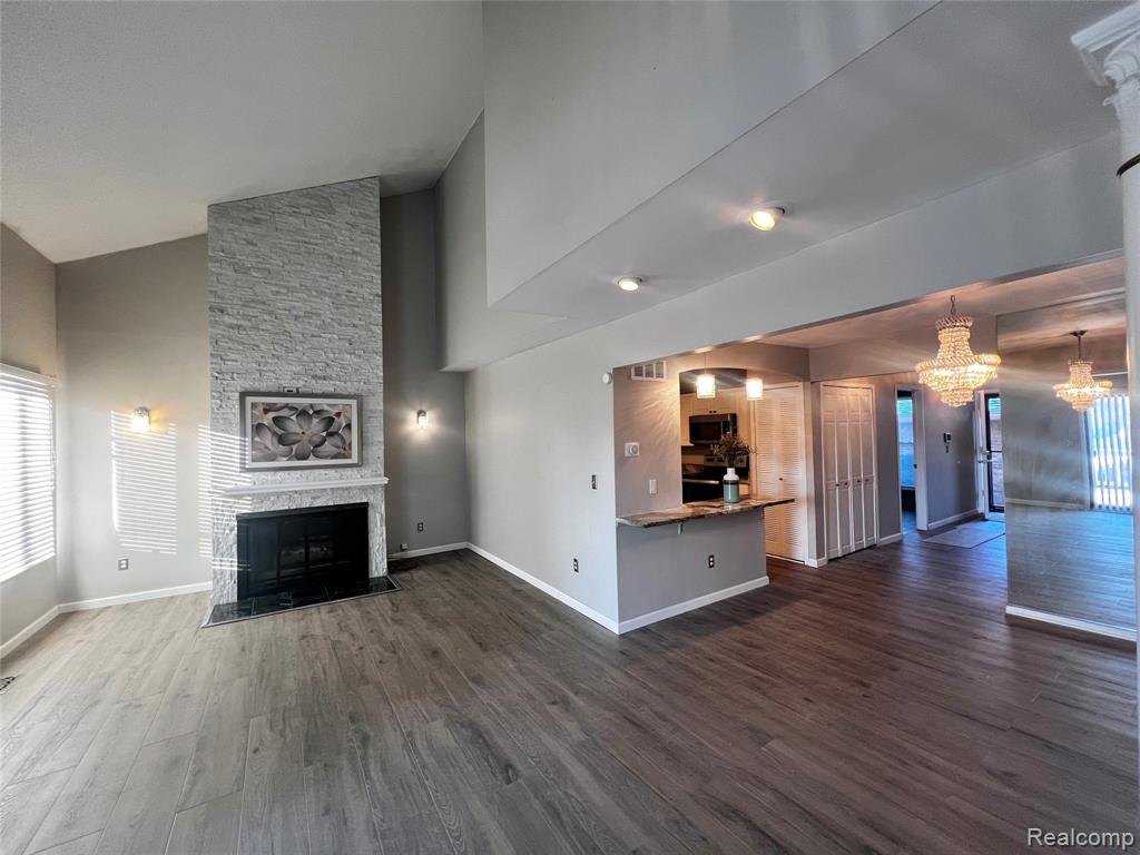 35467 Heritage Lane, Farmington, MI 48335 — Photo 4