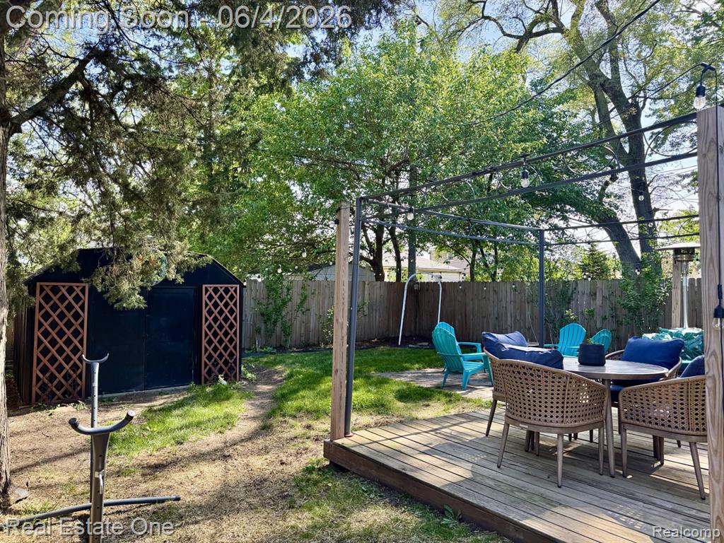 311 W Brockton Avenue, Madison Heights, MI 48071 — Photo 43
