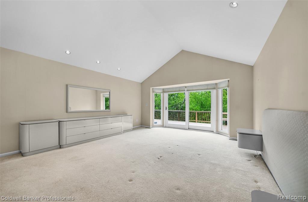 6560 Pleasant Lake Court, 11, West Bloomfield, MI — Photo 24
