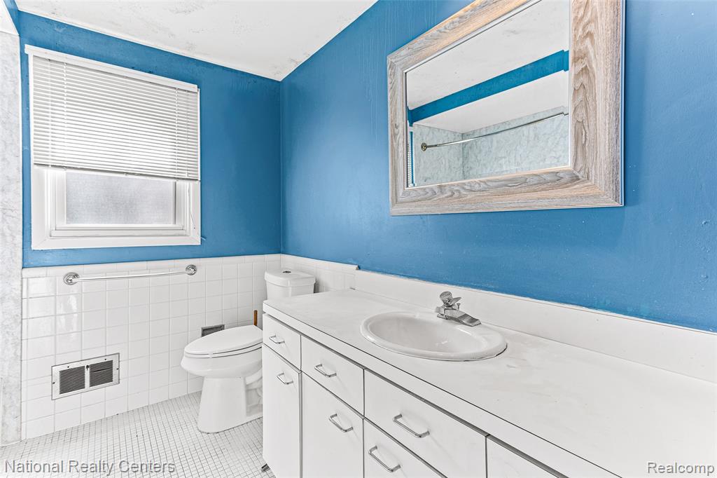 4817 Faircourt Drive, West Bloomfield, MI — Photo 15