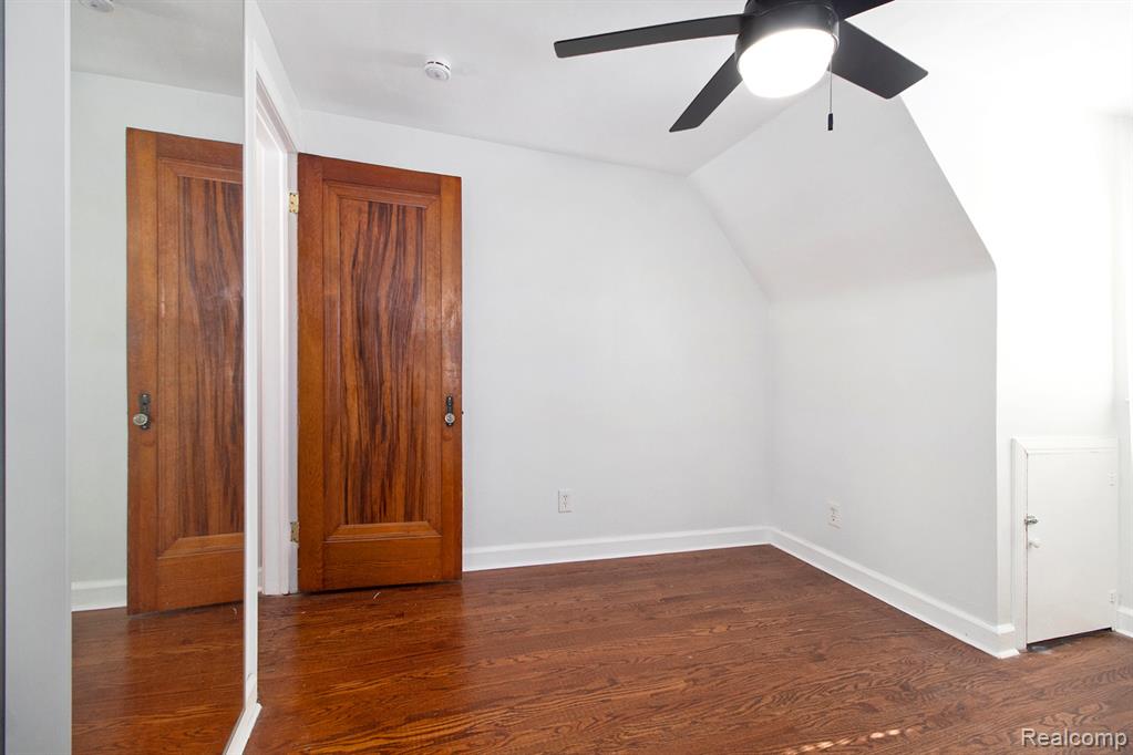 6847 Yinger Avenue, Dearborn, MI 48126 — Photo 28